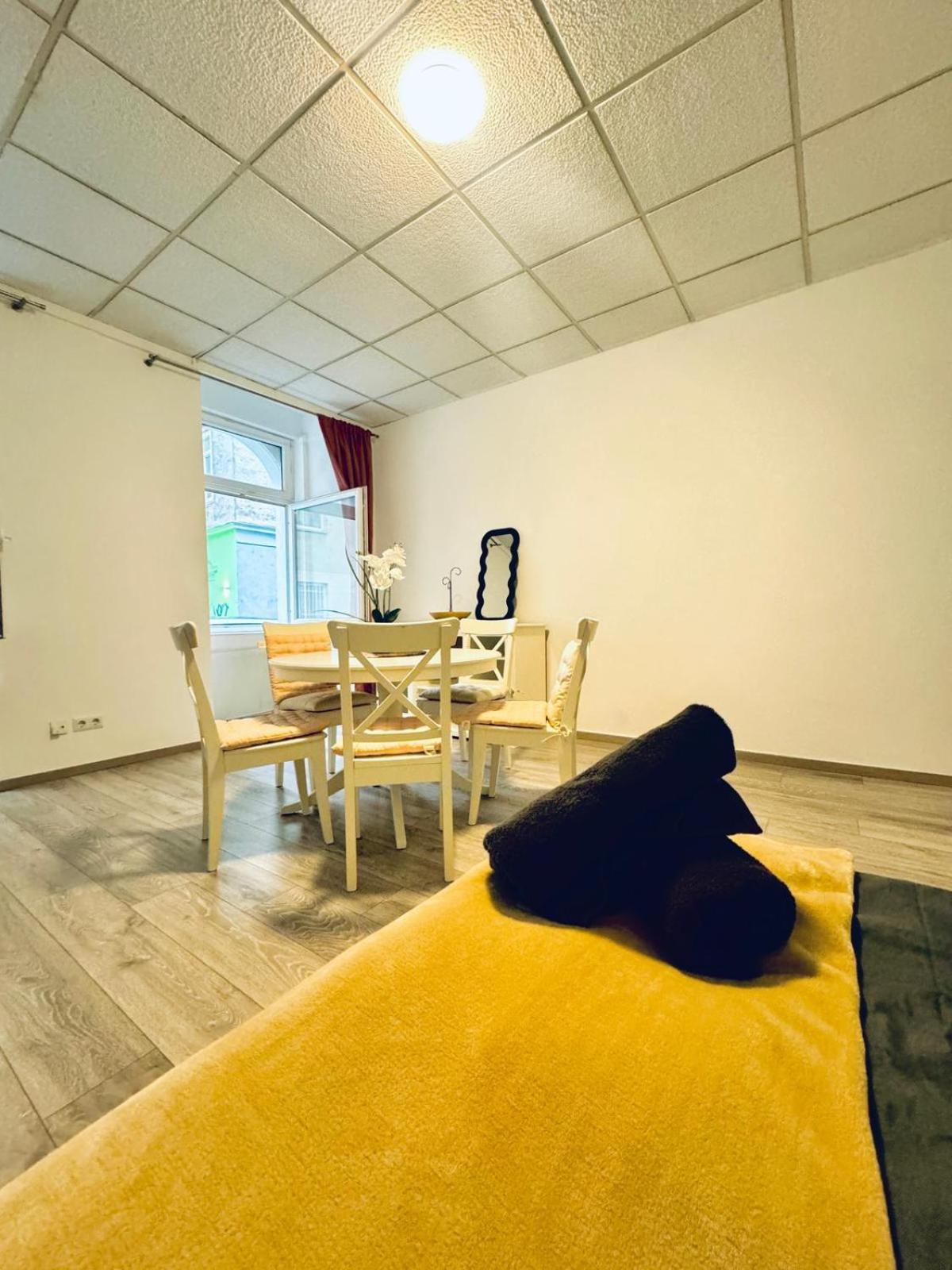 Amazing 2Br Apartment Near Praterstern Vienna Luaran gambar