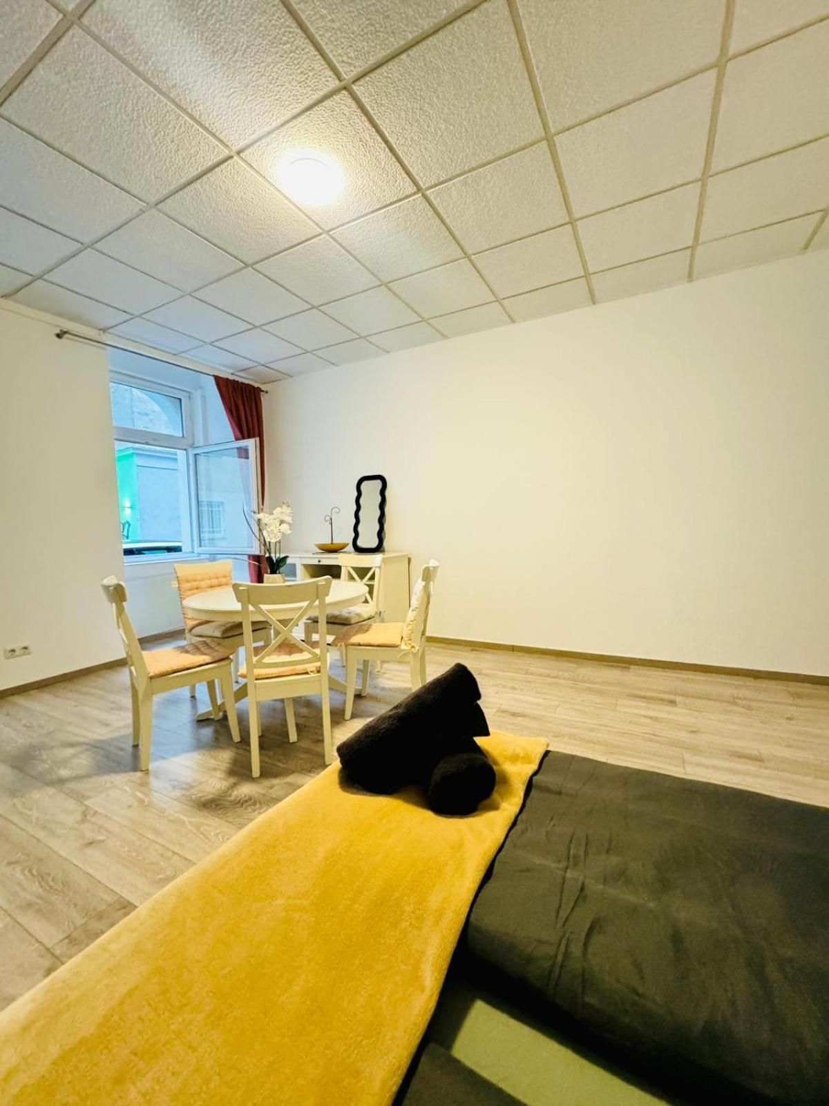 Amazing 2Br Apartment Near Praterstern Vienna Luaran gambar