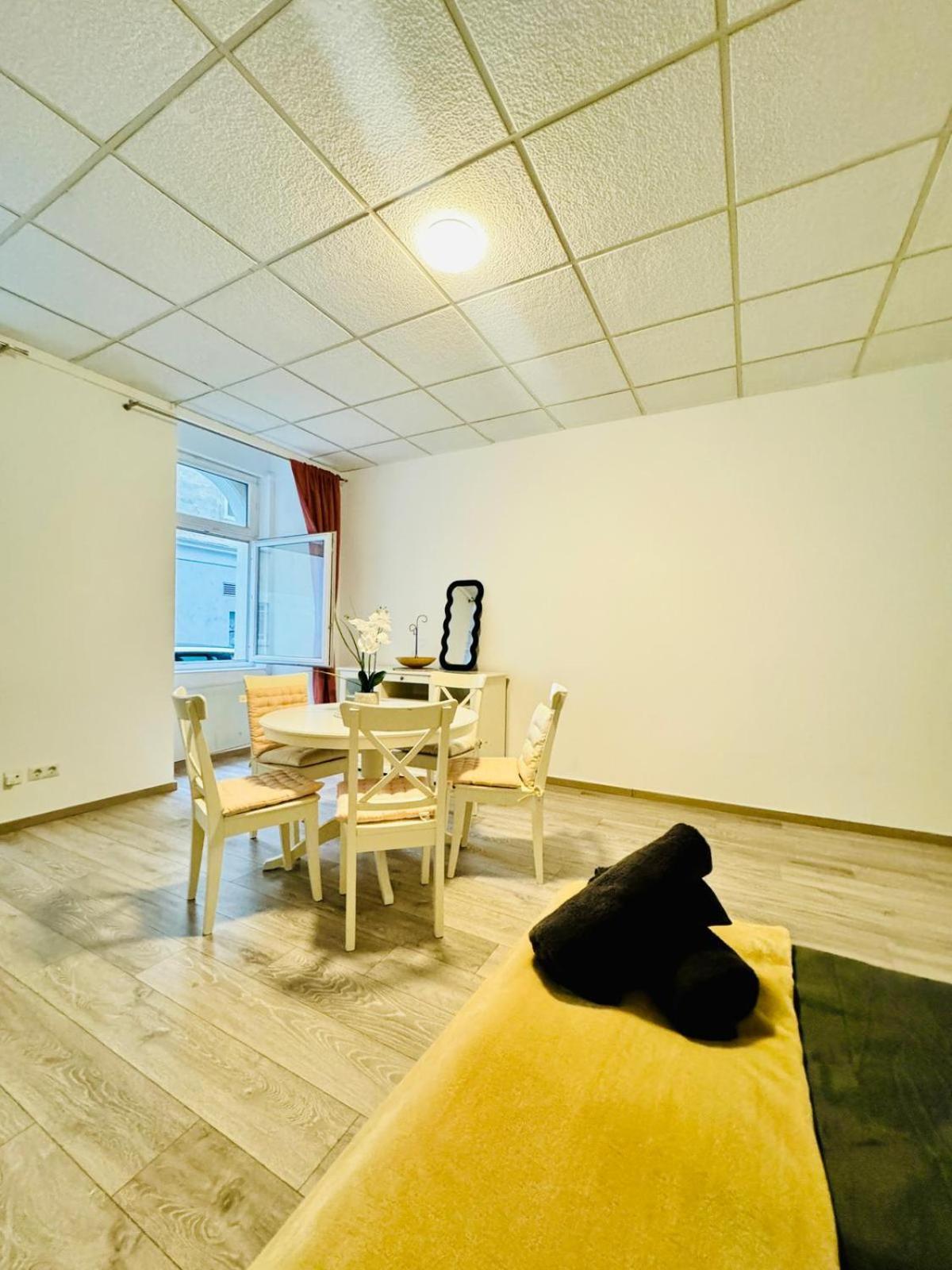 Amazing 2Br Apartment Near Praterstern Vienna Luaran gambar