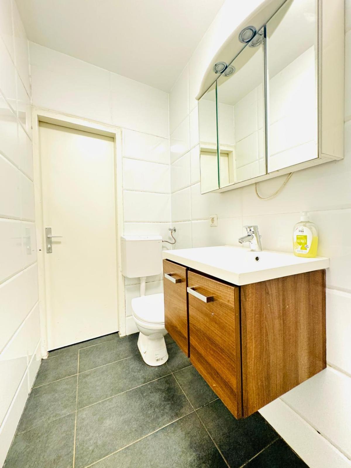 Amazing 2Br Apartment Near Praterstern Vienna Luaran gambar